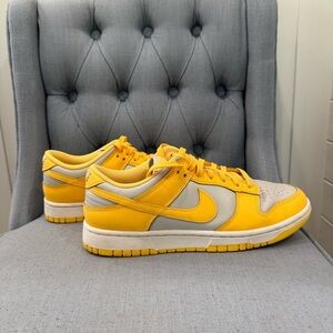 Nike Women’s Dunk Low Citron Pulse Shoes Size 11